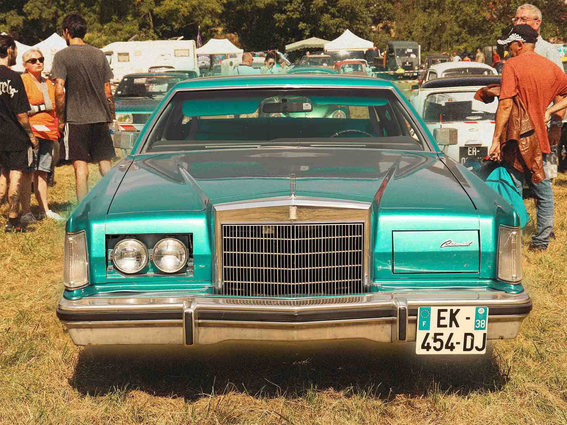 Cadillac Lincoln Continental Mark V